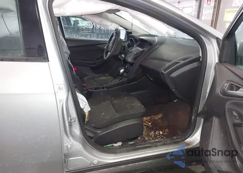 2018 Ford Focus Se z USA, uszkodzony, nr VIN 1FADP3F27JL221303